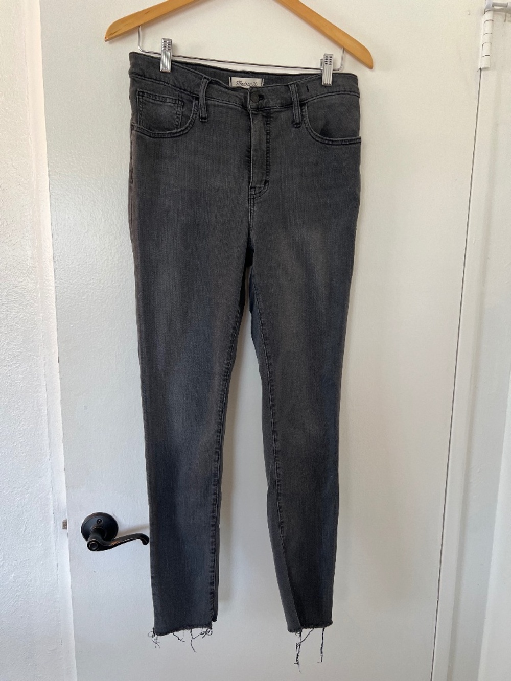 Madewell 10" High-Rise Skinny Jeans | Size 29 | Washed Gray Raw Hem